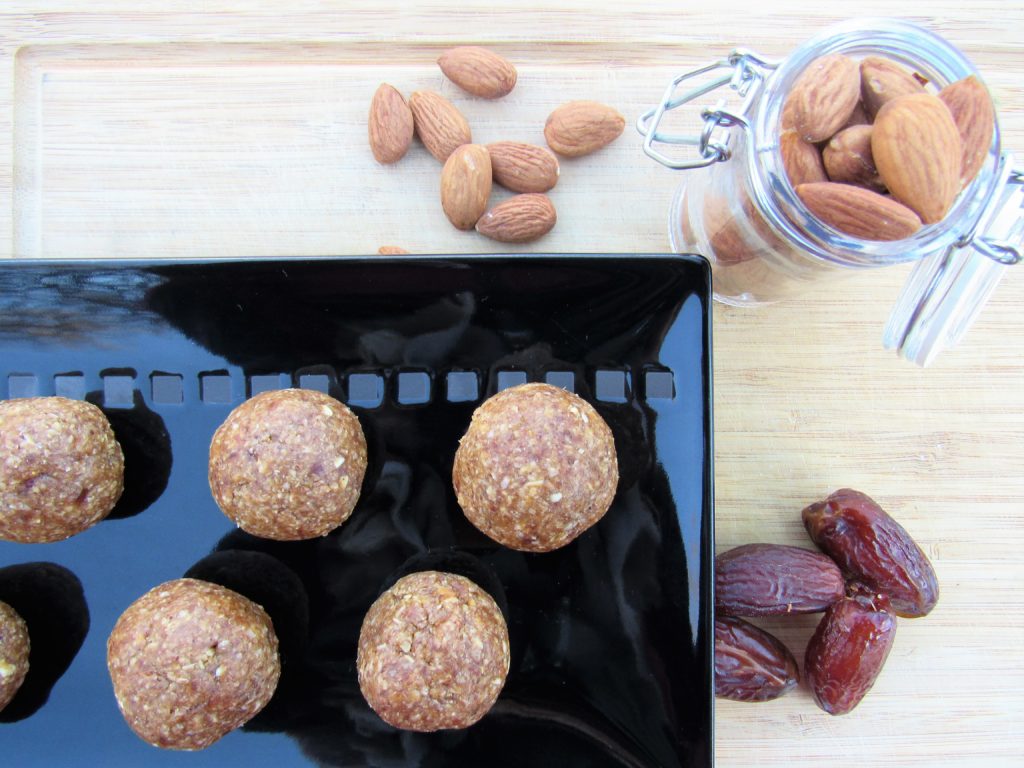 healthy oatmeal date balls recipe