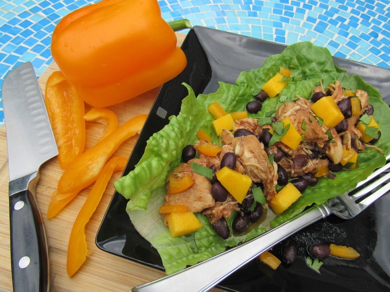 healthy bbq chicken and black bean lettuce wraps