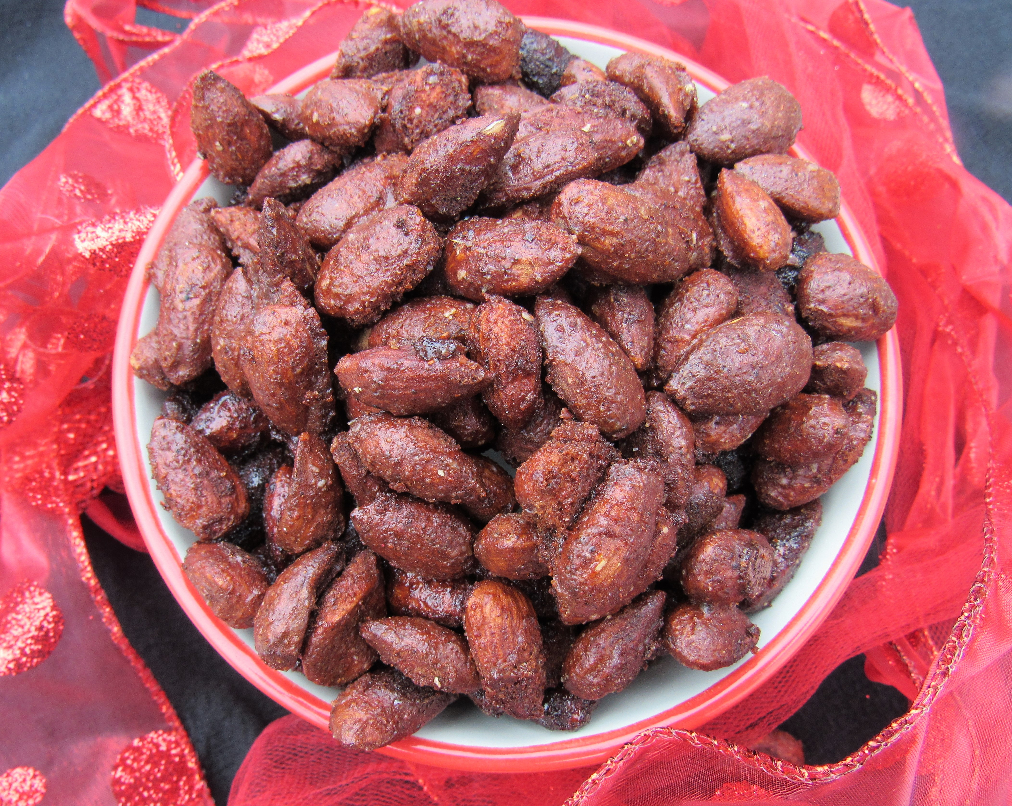 easy sweet and spicy roasted almonds